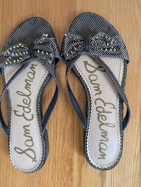 Sam Edelman Black Bow Embellish thong sandals